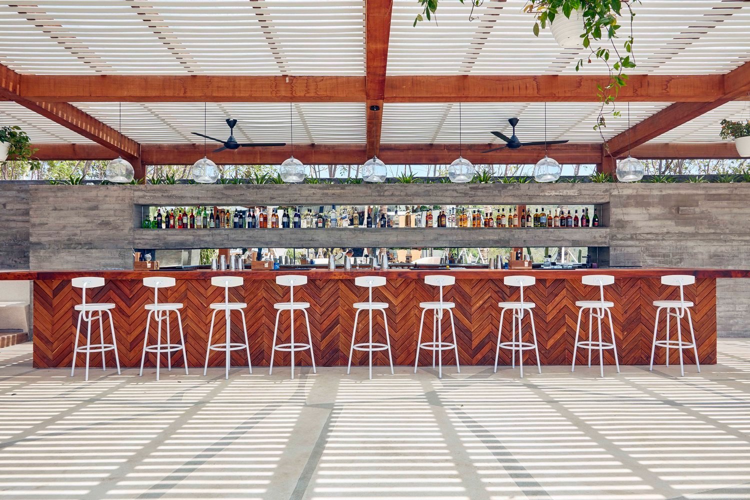 Ulu Cliffhouse - Main Bar & Snake Pit