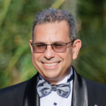Manny Cabezas
