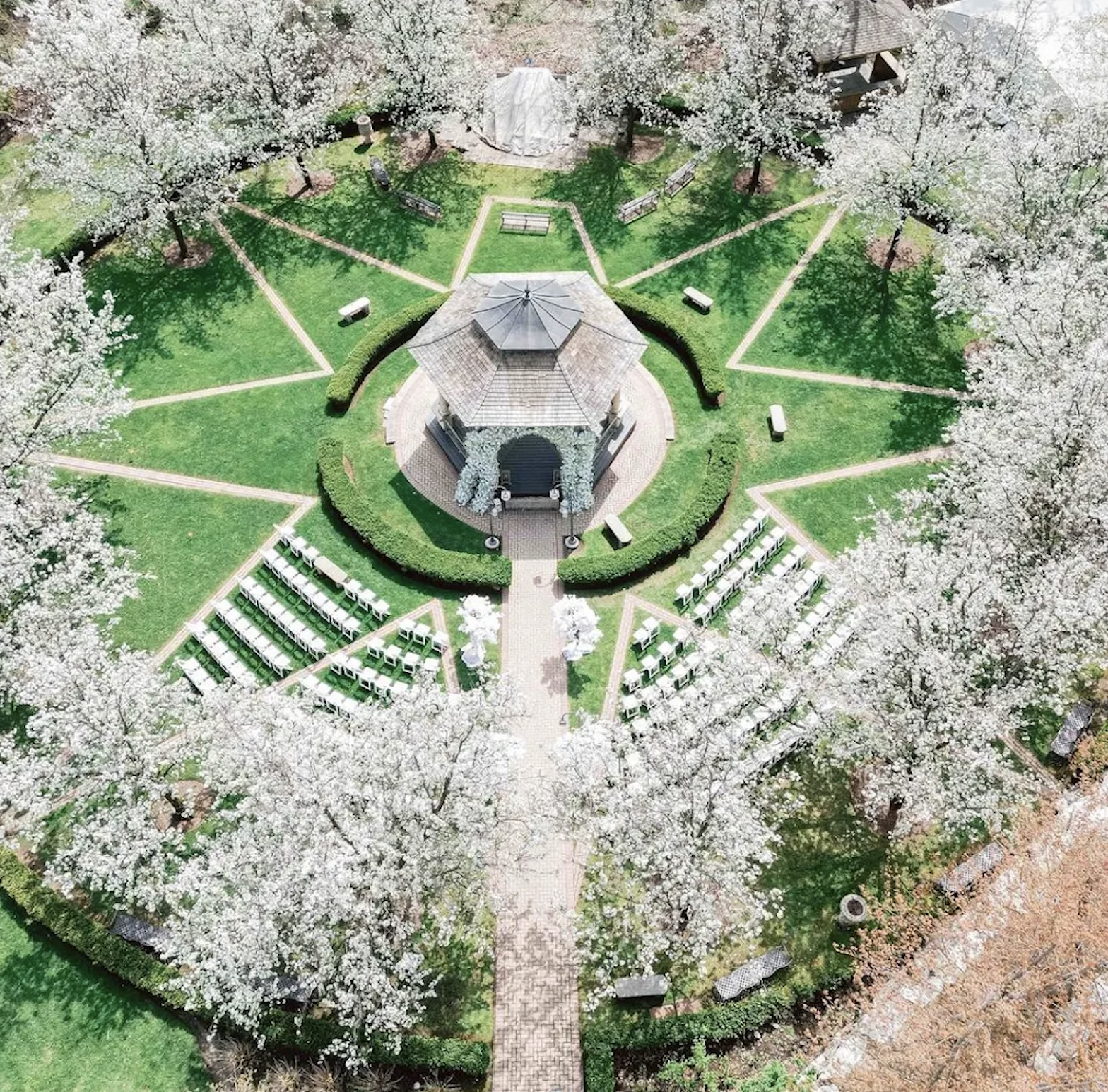 Ceremony Venue : Ascott Park 