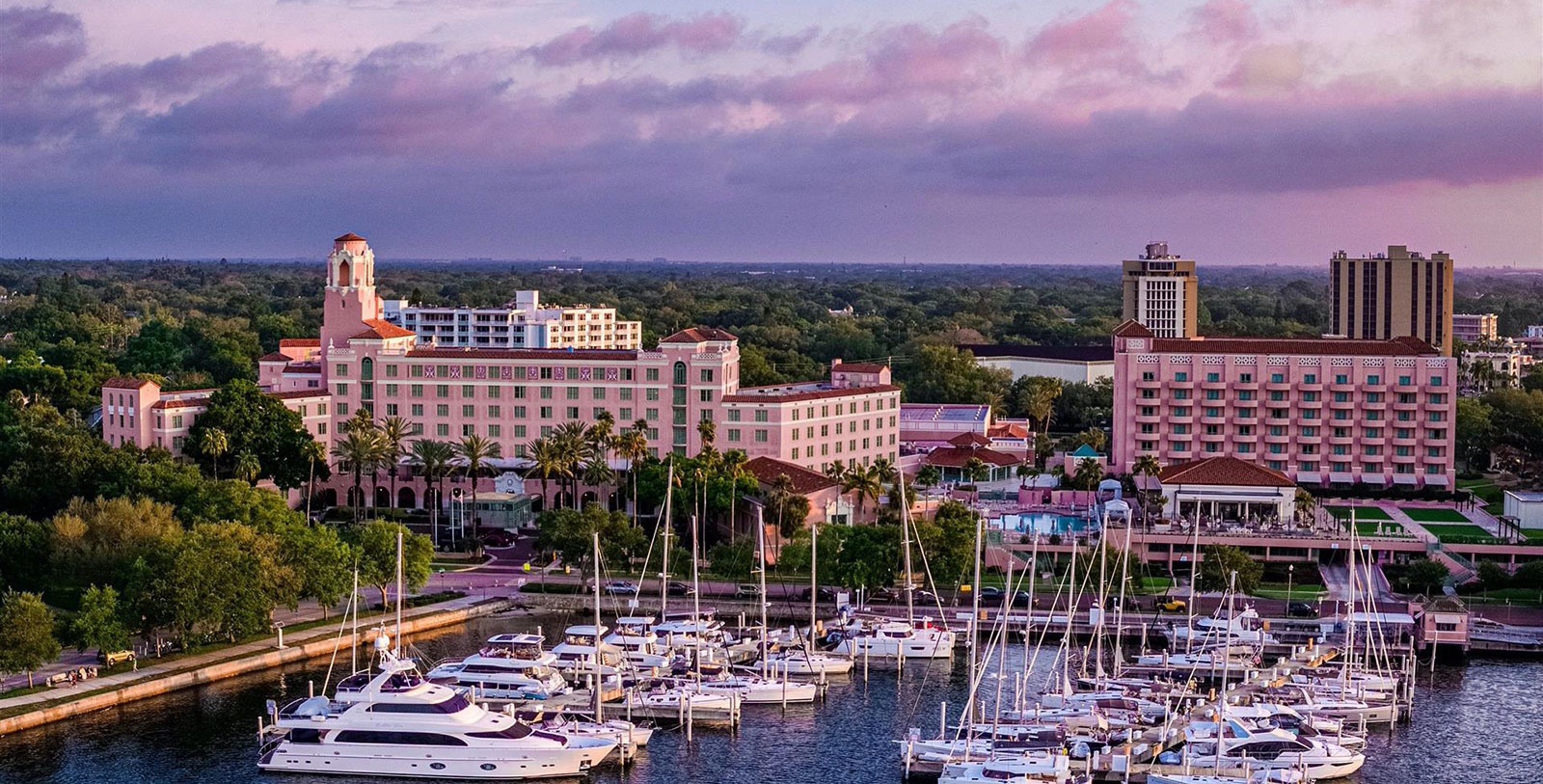 The Vinoy Renaissance St. Petersburg Resort & Golf Club