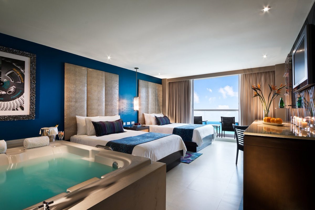 Deluxe Ocean View (King or DBL)